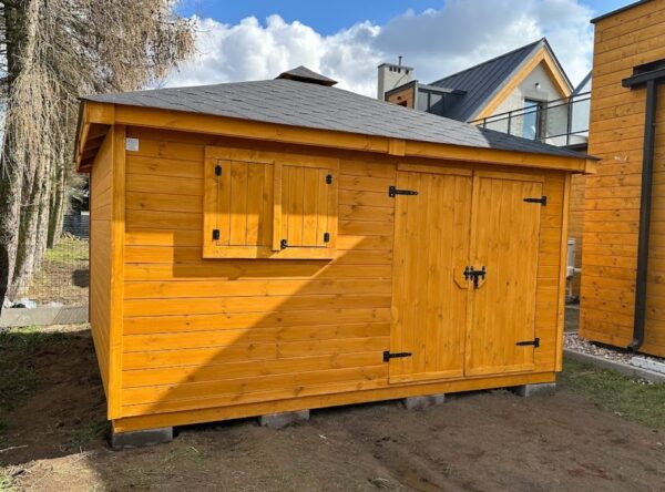 Domek narzędziowy Adrian 4x4