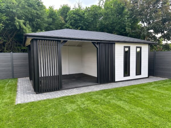 Domek narzędziowy z altaną West 4x7 m
